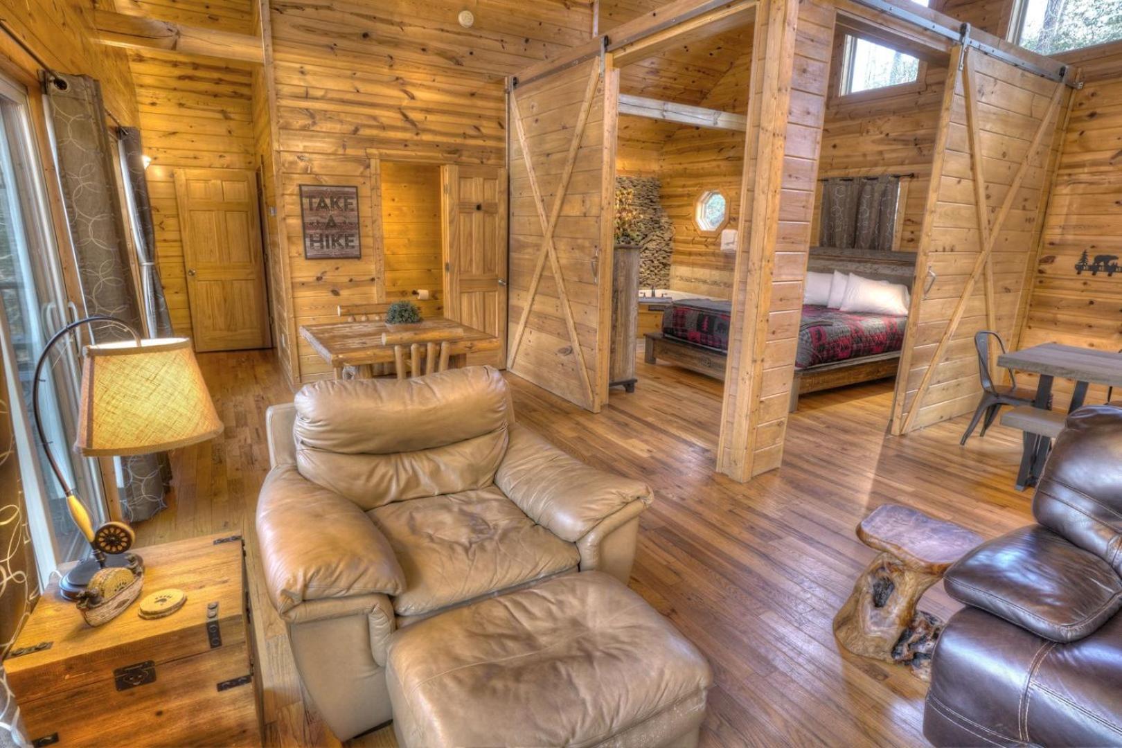 Luxury Cabin Sleeps 8 With Creekside Fire Pit Near Helen Ga Cleveland Esterno foto